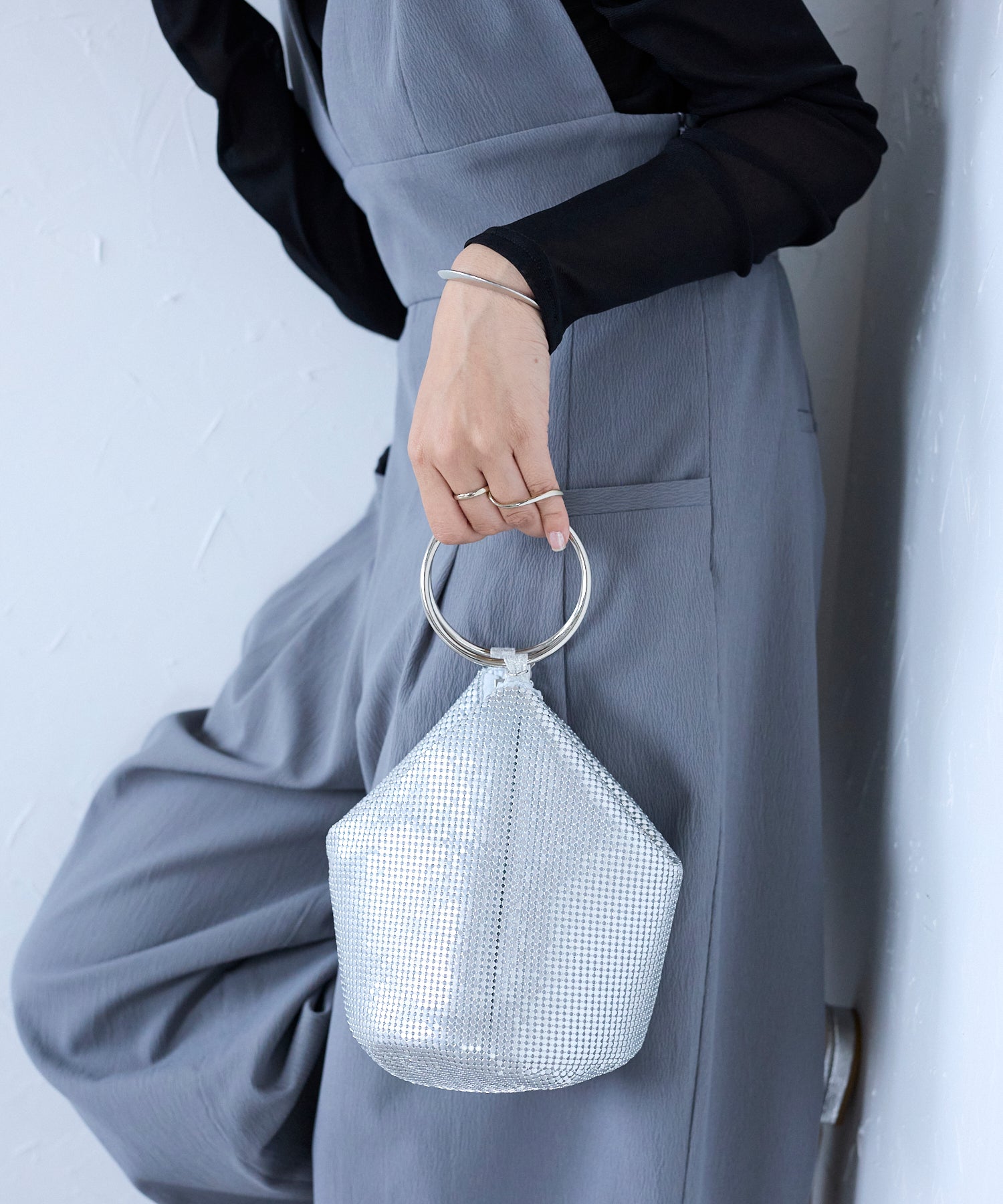 メタルメッシュ リングハンドル バッグ